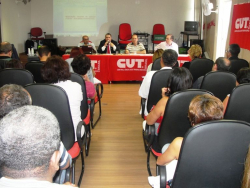 Debate sobre o Direito de Greve no Servi