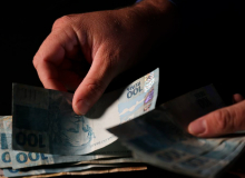 Procura por empréstimos cai 14% nos últimos 12 meses