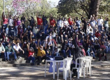 Técnico-administrativos da UFMG suspendem a greve e retornam às atividades