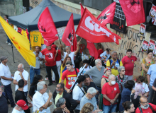 Ato em frente ao antigo prédio do Dops lança movimento “BH, seu nome é democracia”