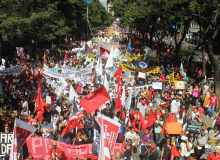 Greve Geral é vitoriosa em Minas e leva mais de 250 mil às ruas em BH