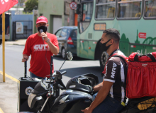 CUT/MG e sindicatos demonstram em BH: preço justo da gasolina pode ser R$ 3,50