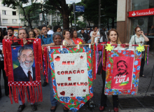 Manifestantes de sete estados vão às ruas em solidariedade a Lula