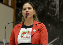 Coletivo de Mulheres da CUT/MG se solidariza com a deputada Beatriz Cerqueira