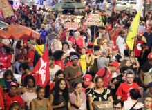 Ato em defesa da soberania nacional toma as ruas do centro de BH