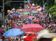 200 mil vão às ruas em BH contra o Congresso Inimigo do Povo