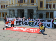 Vitória de petroleiras e petroleiros: Petrobras desiste de vender a Regap