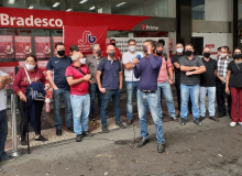 Bancárias e bancários continuam mobilizados contra as demissões no Bradesco