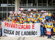 Trabalhadoras e trabalhadores dos Correios vão organizar greve do dia 18