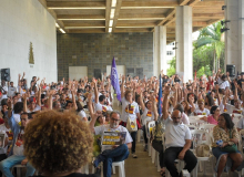 Rede estadual delibera mudança de tática e aprova greve por tempo determinado