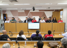 Servidores da educação querem 41,83% de recomposição