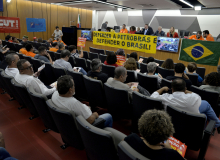 Petroleiras e petroleiros denunciam sucateamento da Petrobras