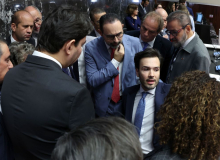 O freio na inclusão da Gasmig na PEC do fim do referendo da Copasa