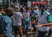 Risco de contágio e agressões: cotidiano dos servidores da Caixa durante a Pandemia