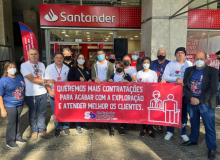 Bancárias e bancários seguem mobilizados contra desmandos do Santander