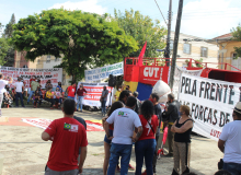 Ato contra as privatizações ocupa as ruas de Belo Horizonte