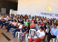 Servidoras e servidores da saúde vão definir estratégias para cobrança de 13°