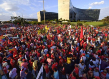 Agora é oficial: Lula é candidato!