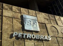 Petrobras suspende pagamento de horas-extras e férias de trabalhadores