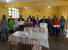 Campanha CUT Minas Solidária distribui café da manhã, marmitex e máscaras a moradores de rua na Região do Barreiro